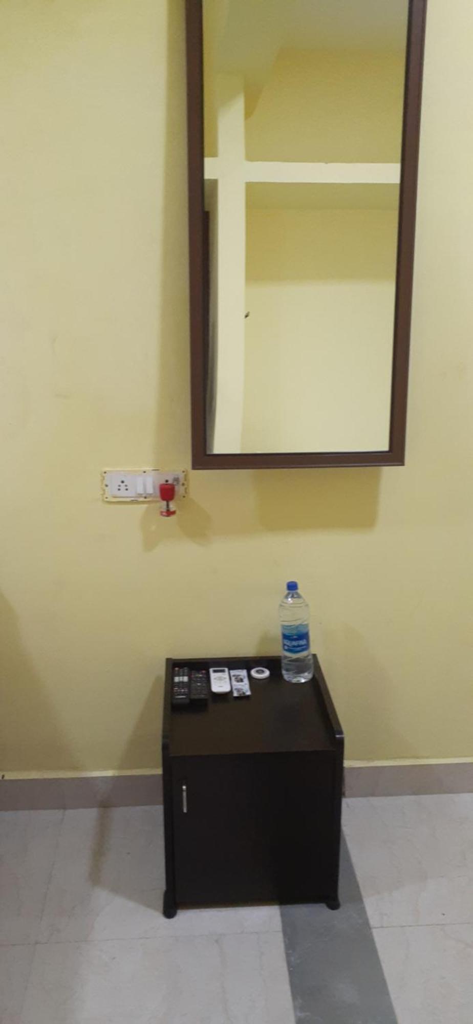 Varadhar Guest House Kanchipuram Luaran gambar